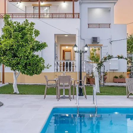 Erasmia- House 1 Ground Floor Дом отдыха Свороната