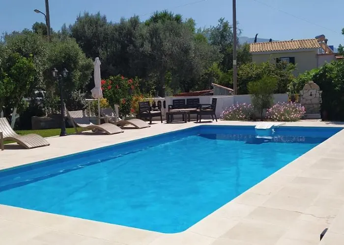 Erasmia- House 1 Ground Floor Сasa de vacaciones Svoronata