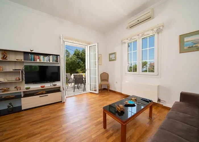 Erasmia- House 1 Ground Floor * Svoronata