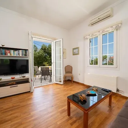 Erasmia- House 1 Ground Floor * Svoronata